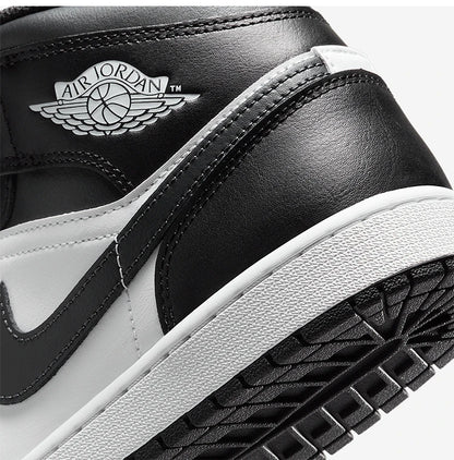 Air Jordan 1's